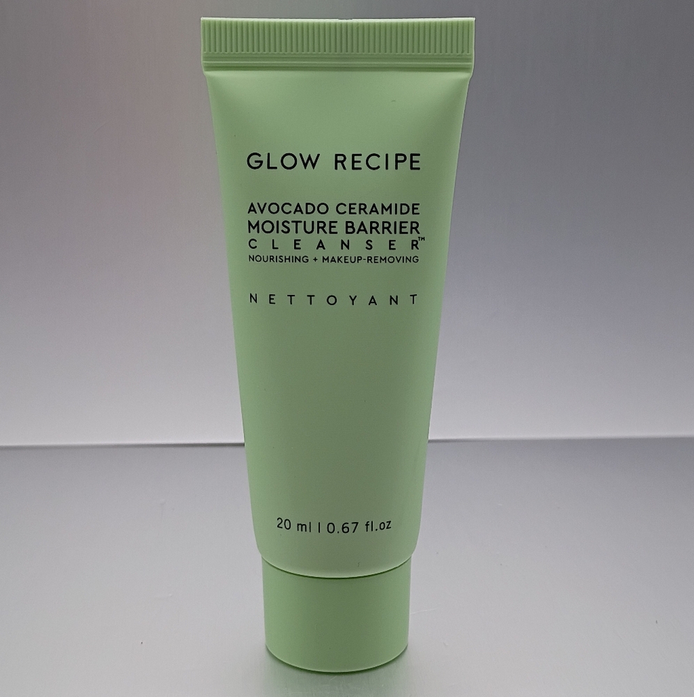 5 For $25 Item🌸 Glow Recipe Avocado Ceramide Moisture Barrier Cleanser - Picture 2 of 4
